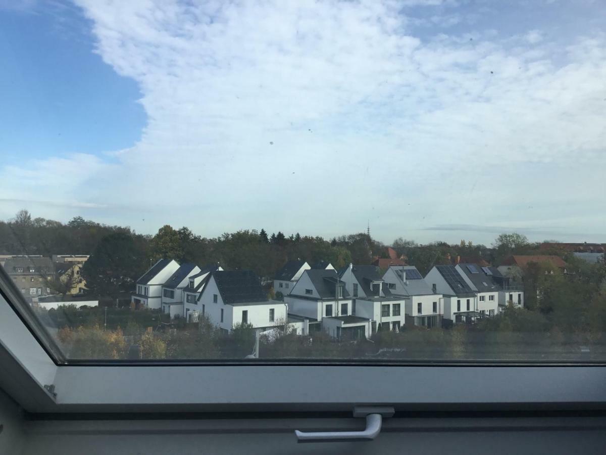 Fewo, 55 Qm, Voll Ausgestattet, Mit Sued-Loggia, Naehe Voelkerschlachtdenkmal Leipzig Buitenkant foto